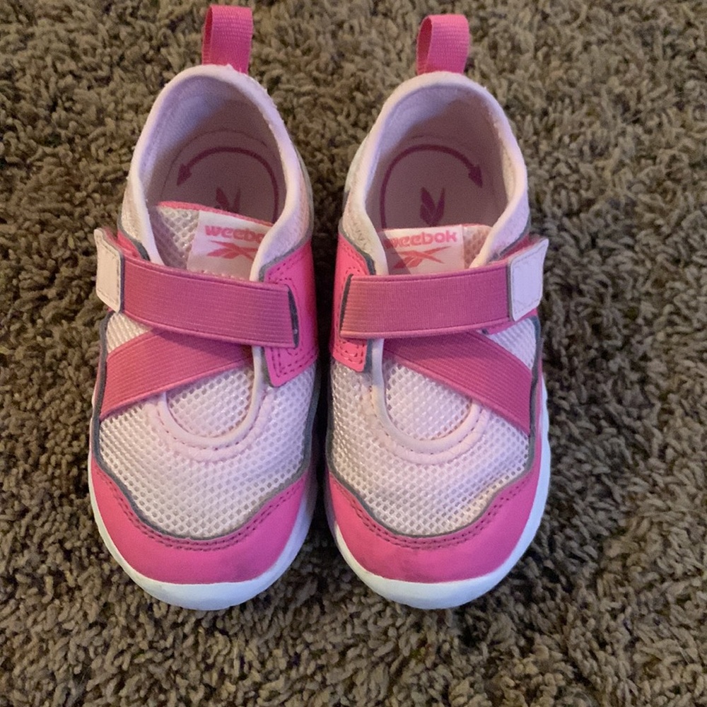 Toddler Reebok Shoes - Picture 2 of 13